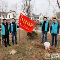 縣人民醫(yī)院開展“學(xué)雷鋒”義務(wù)植樹活動(dòng)