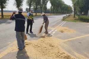 東平：公路不是曬糧場 道路安全放心上