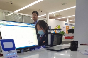 東平縣政務大廳稅務窗口：延時服務暖人心